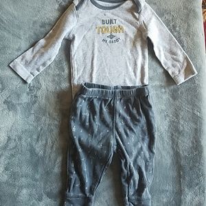 Carter's Outfit